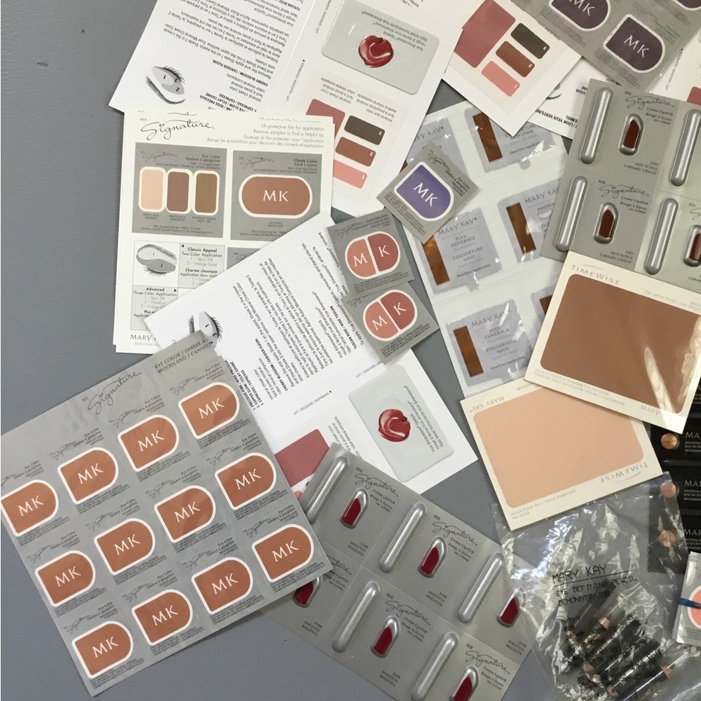 100+ Mary Kay Assorted Makeup Samples - Picture 3 of 5
